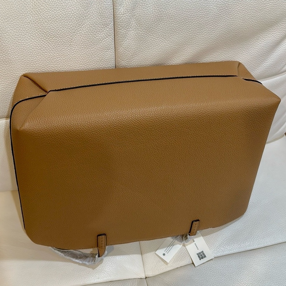 NWT Tory Burch McGraw Leather Tote in Tiramisu Brown Color with Dust Bag - Picture 8 of 15